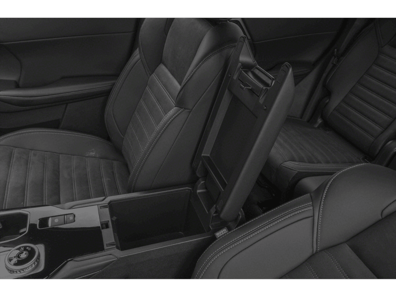 2026 Mitsubishi Outlander LE - Interior Center Storage Console